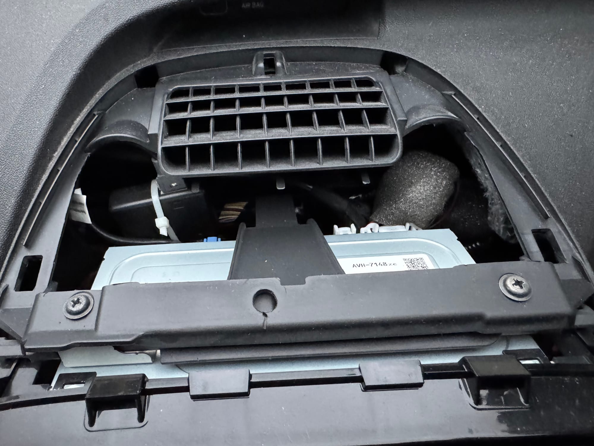 Toyota Aygo Top air vent removed