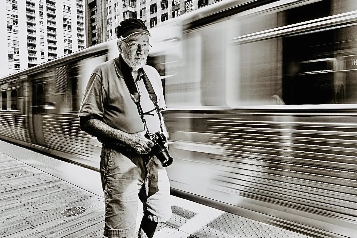 Crawdaddy Shooting the Chicago Loop.