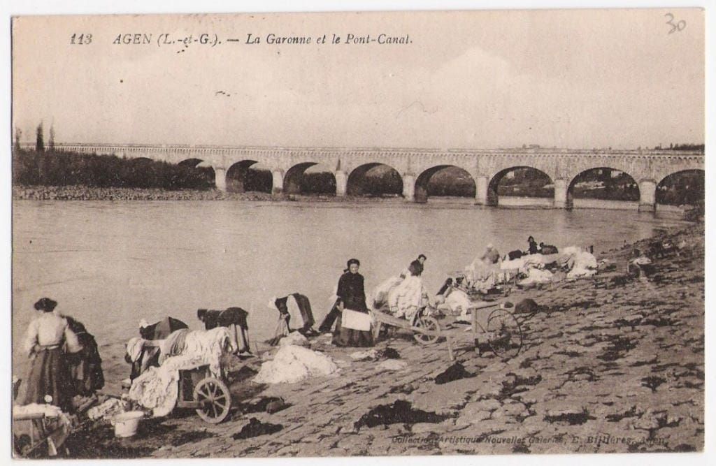 Agen – The Garonne River and its Aqueduct