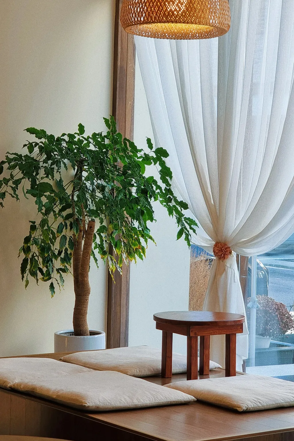 A Quiet Room Can Shape Your Thinking