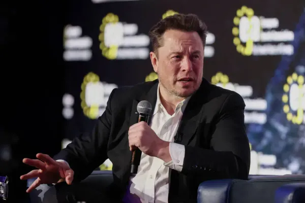 Elon Musk: Ya video oyunu oynarsınız ya da aptal kalırsınız