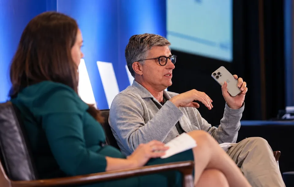 Tom Marieb: iPhone'a ekran koruyucu takılması beni rahatsız ediyor