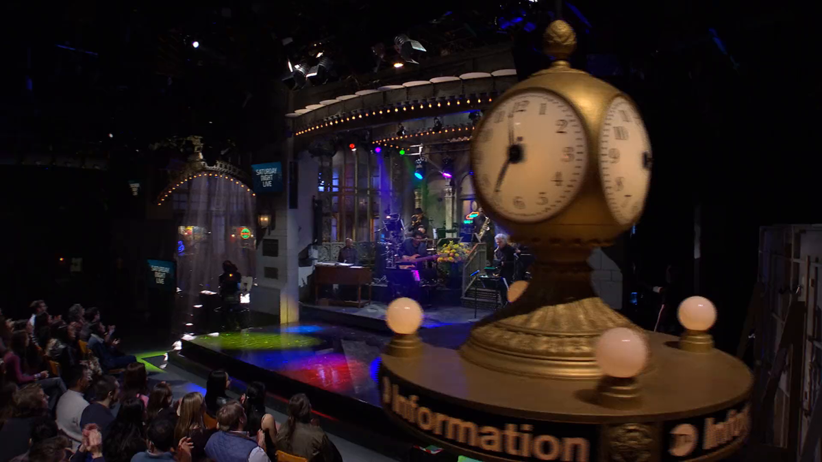 Woody Harrelson makes heads explode by telling the truth about COVID policies