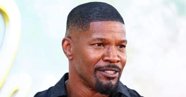Jamie Foxx Blinded and Paralysed by COVID jab