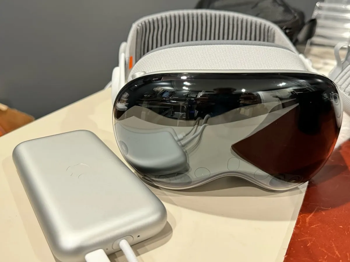 Thoughts on the Vision Pro • in|retrospect