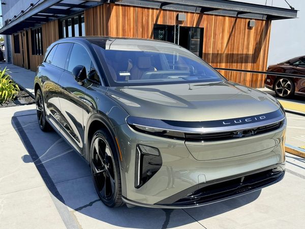 Image of: Lucid Motors, the Tesla of a Decade Past