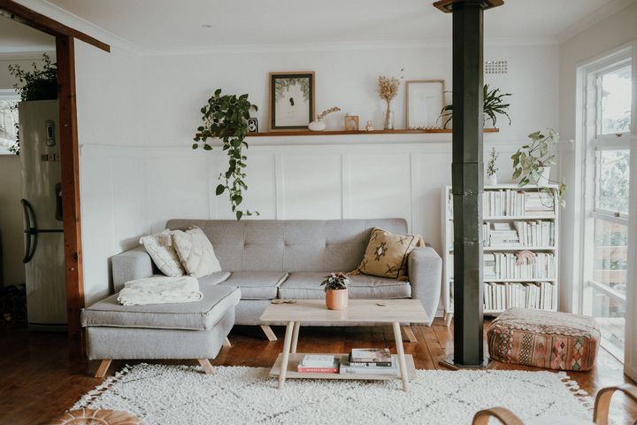 scandinavian interior of a living room - Samtrygg featured image