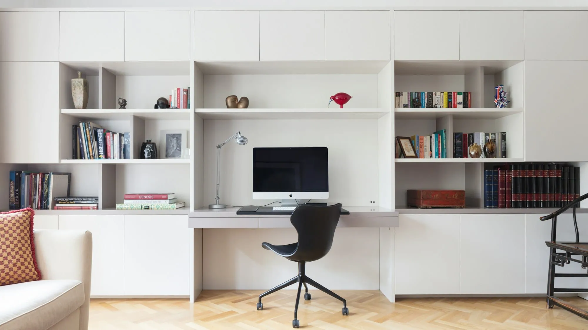 Quels rangements sur mesure choisir pour un salon ? Image de l’article