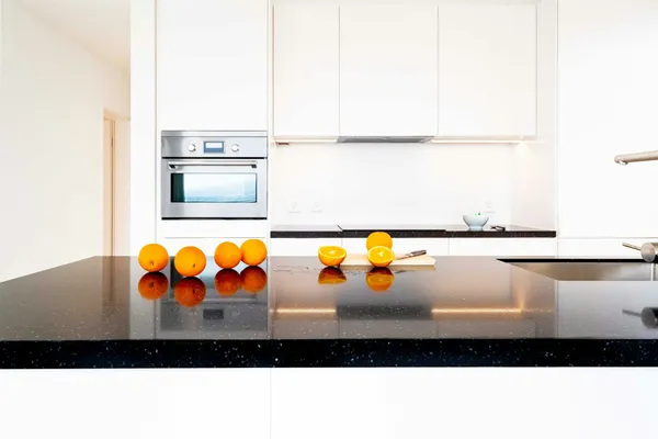 Comment moderniser une cuisine ? Conseils déco et inspirations