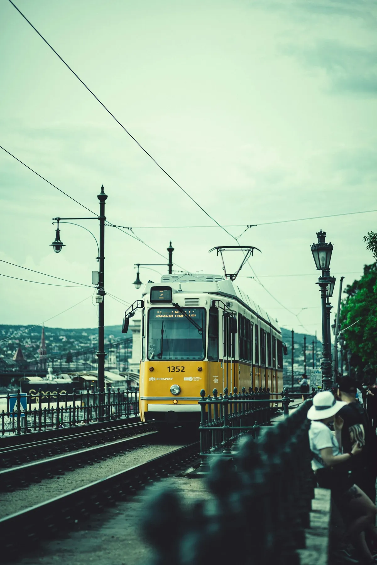 Se déplacer en Hongrie : métro, tram, train, bus… guide pratique