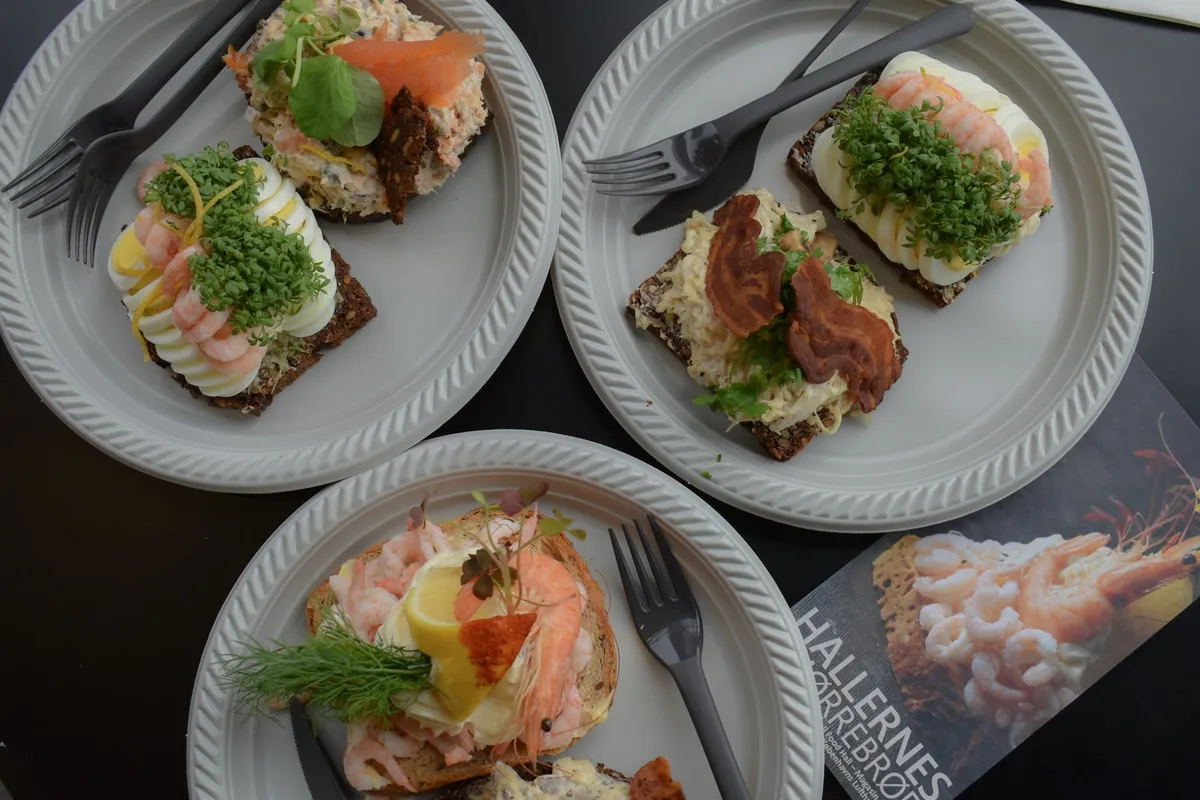 Que manger au Danemark ? 10 spécialités à goûter (smørrebrød, poissons, pâtisseries…)