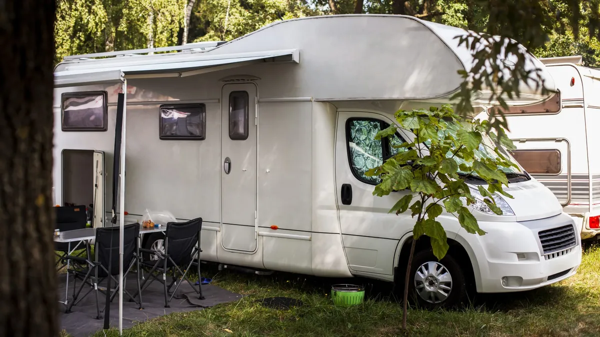 Entretien, autonomie, budget : tout ce qu'il faut savoir sur les voyages en camping-car