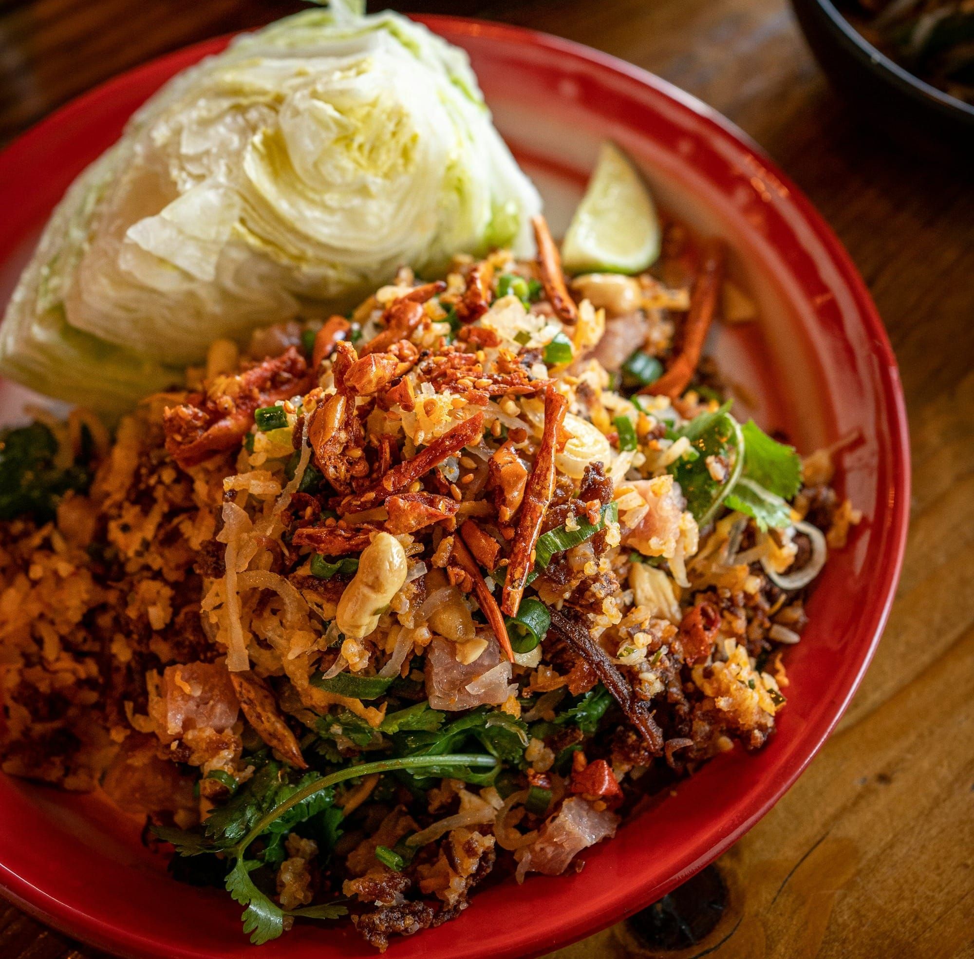 Que manger au Laos ? 10 spécialités à goûter (laap, sticky rice, tam mak hoong…) Image de l’article