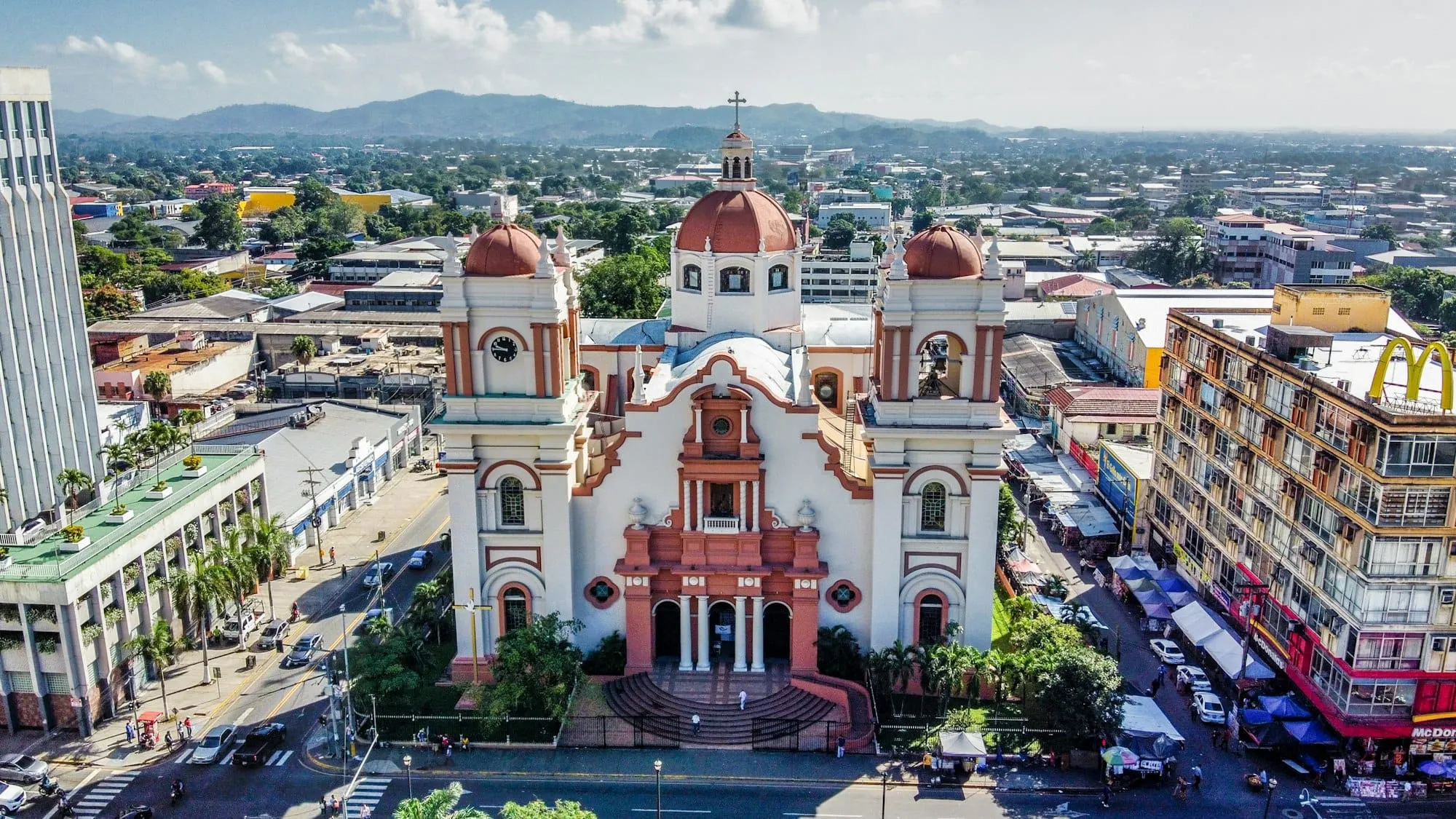 Honduras : est-ce dangereux ? Sécurité, arnaques, conseils + zones à éviter Image de l’article
