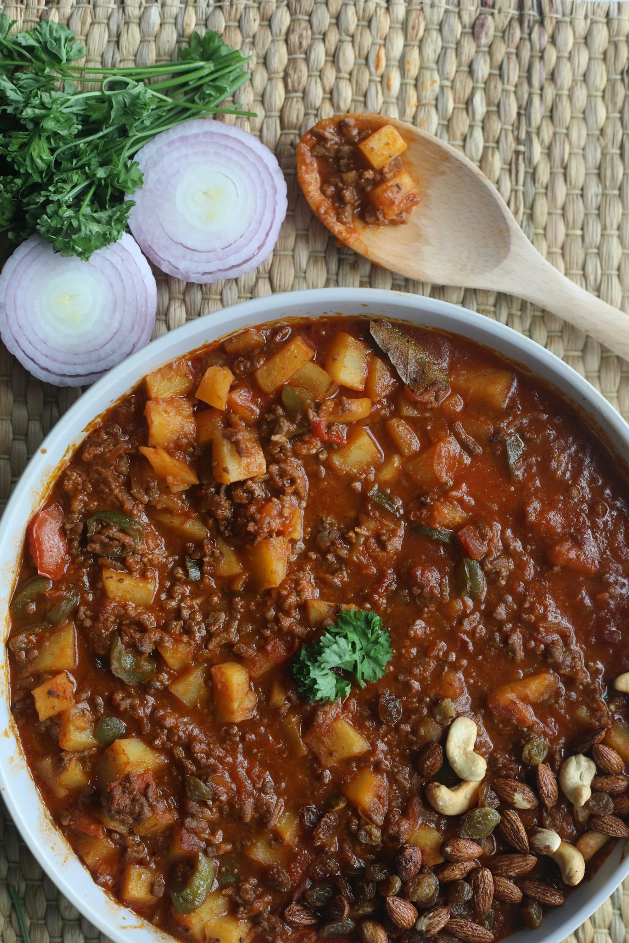 Que manger en Égypte ? 10 spécialités à goûter (koshari, foul, molokhia, desserts…) Image de l’article