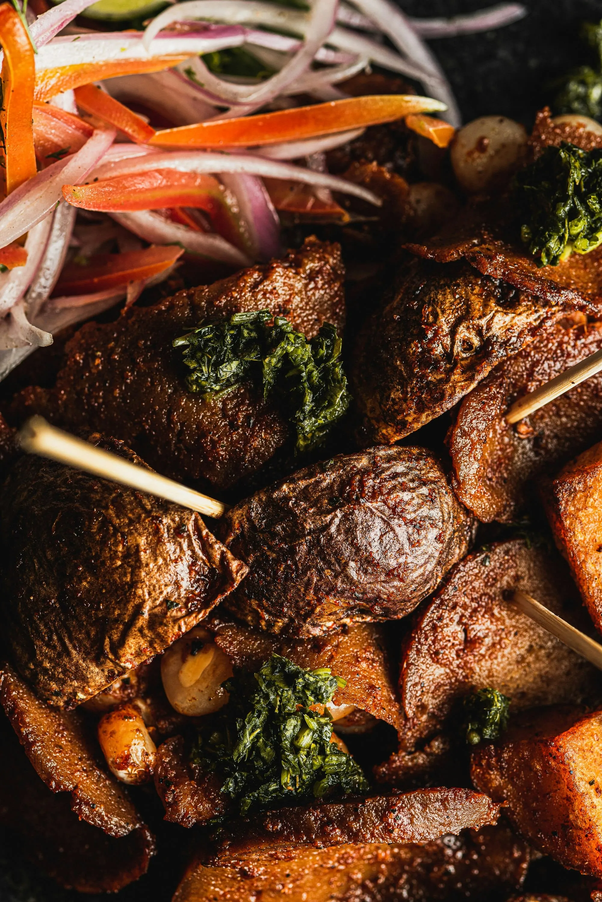 Que manger en Bolivie ? 10 spécialités à goûter (salteñas, anticuchos, sopa de maní…) Image de l’article