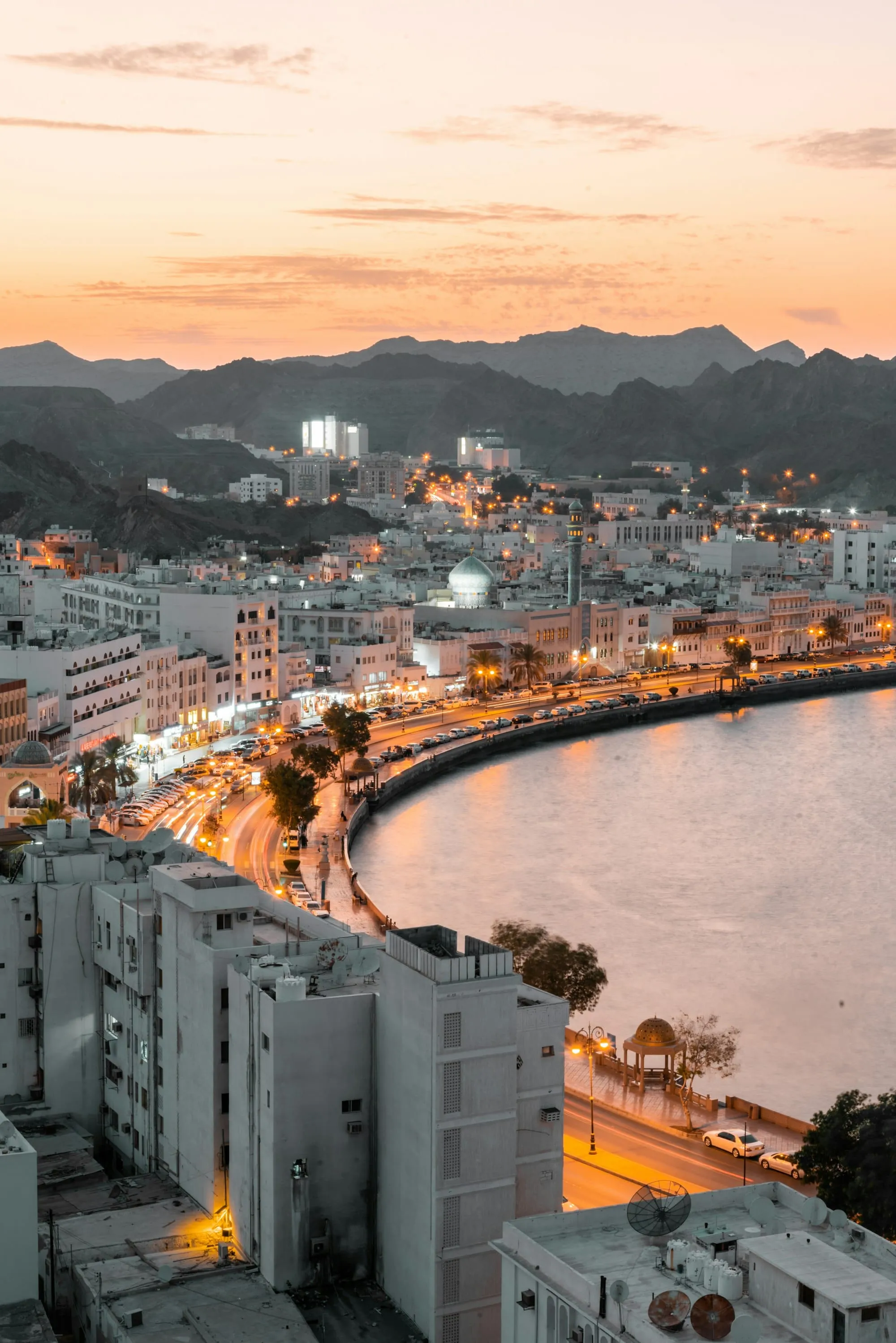 Où dormir à Oman : meilleurs coins (ville, mer, désert) + erreurs à éviter Image de l’article