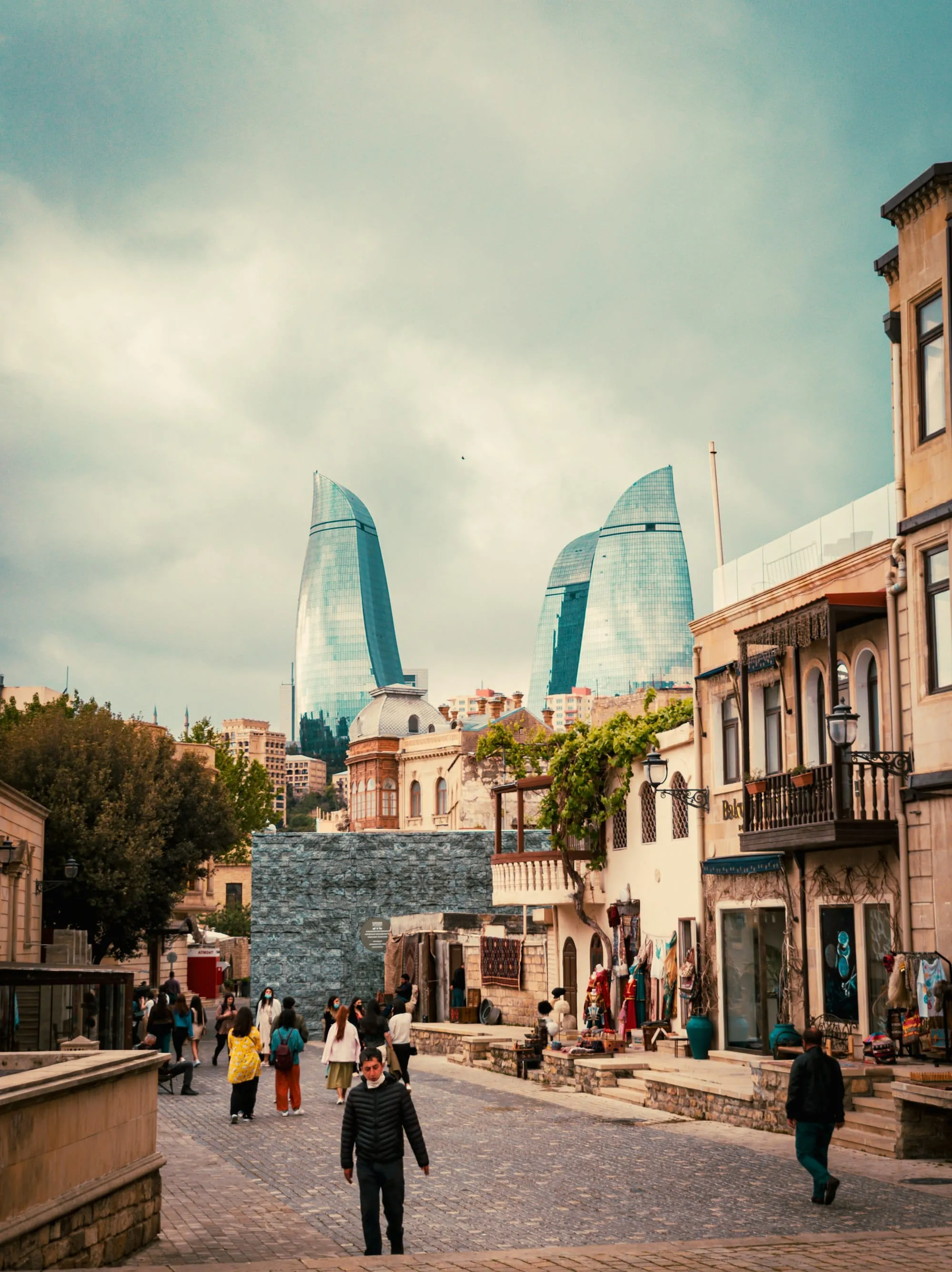 Langue en Azerbaïdjan : azéri + russe/anglais… phrases utiles pour voyager Image de l’article