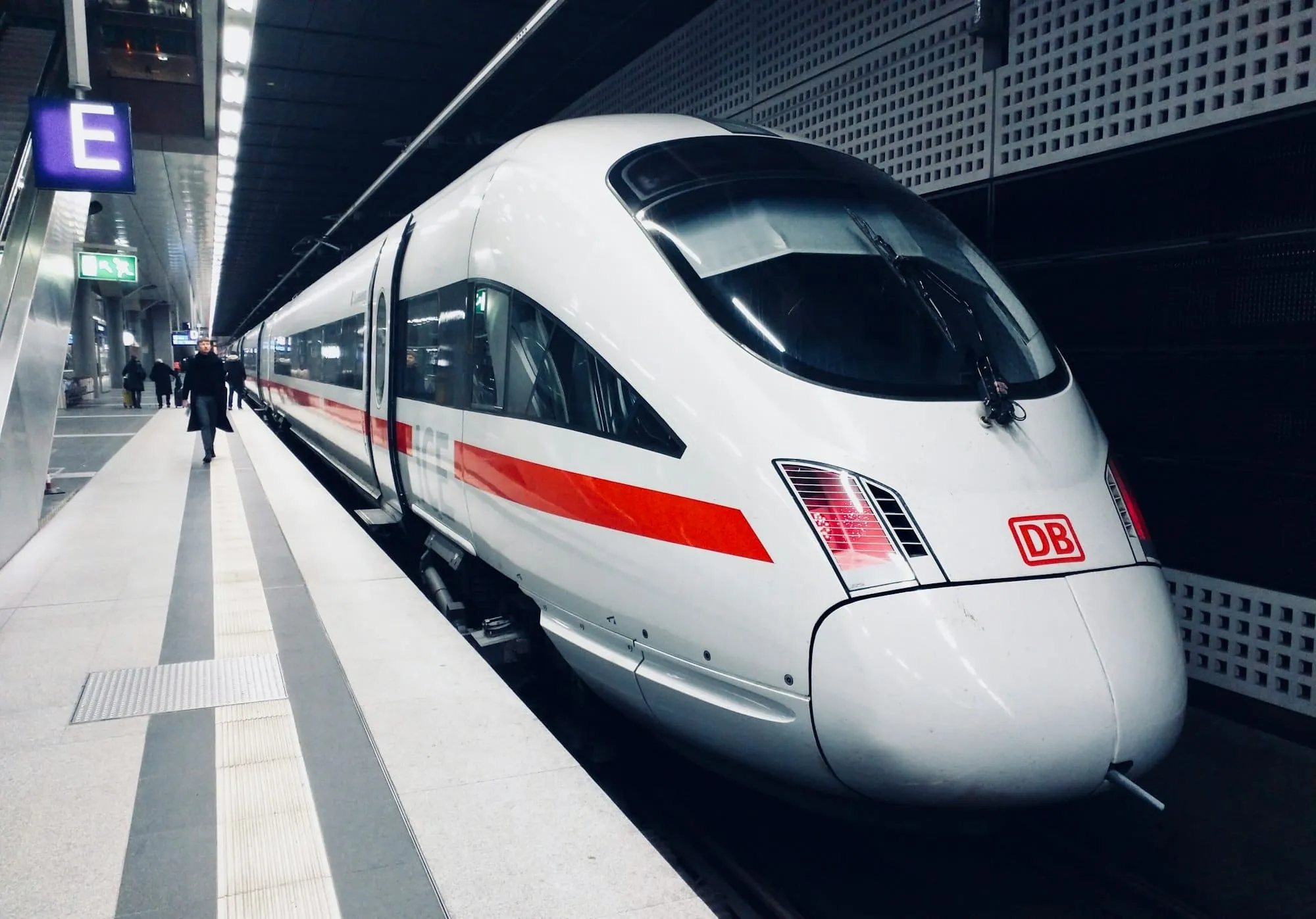 Se déplacer en Allemagne : trains, Deutschlandticket, voiture, applis… guide pratique Image de l’article