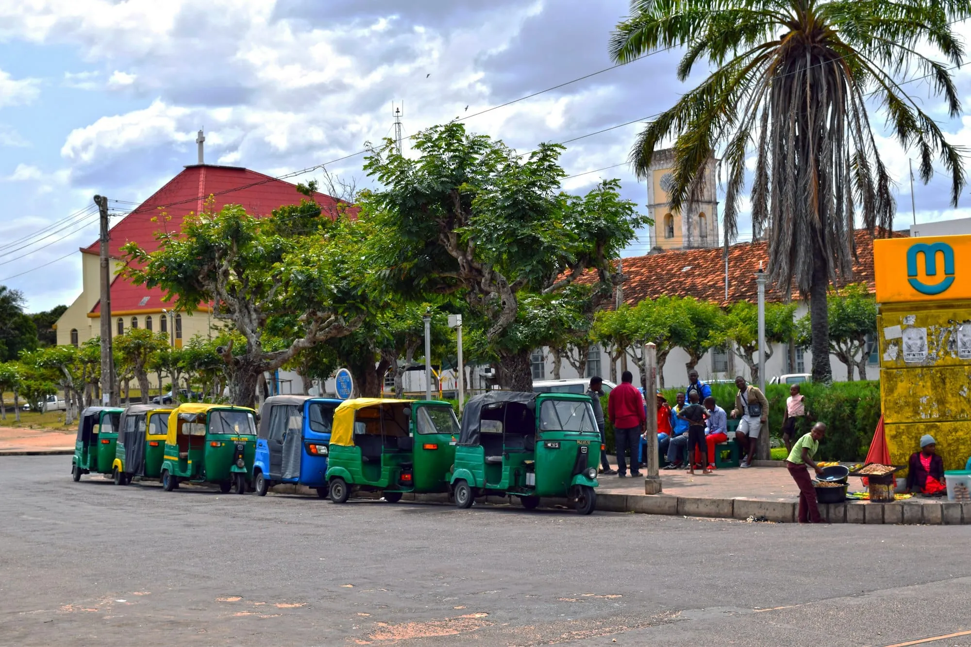 Se déplacer au Mozambique : bus, chapas, vols intérieurs, voiture… guide pratique Image de l’article
