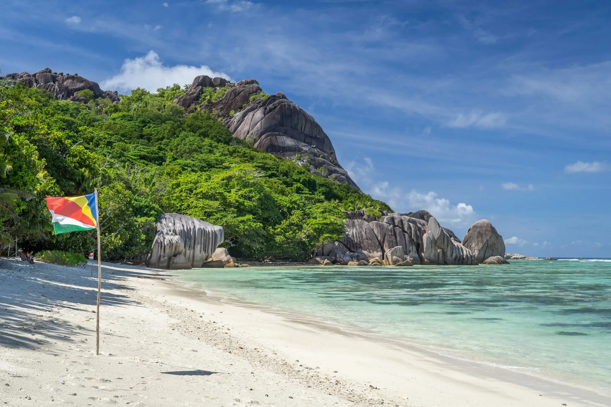 Voyage aux Seychelles : quels hébergements alternatifs au camping ? Image de l’article