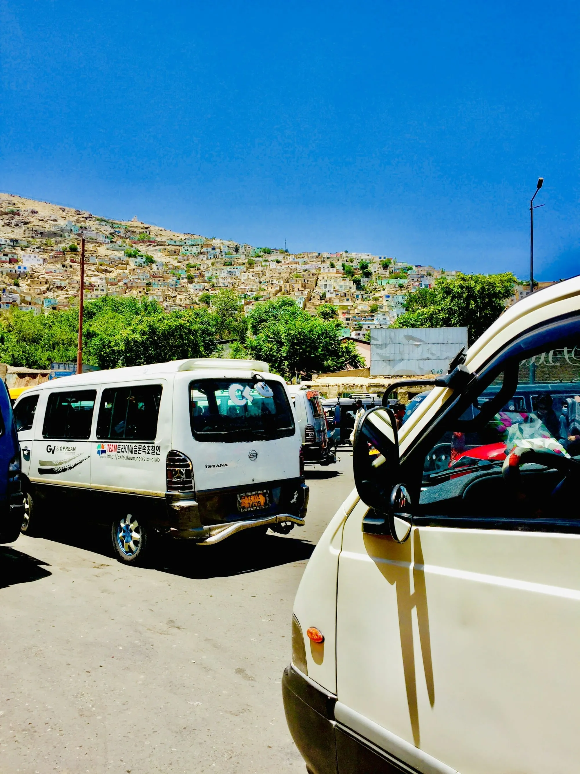 Comment se déplacer à Kaboul : taxis, routes, transferts et sécurité