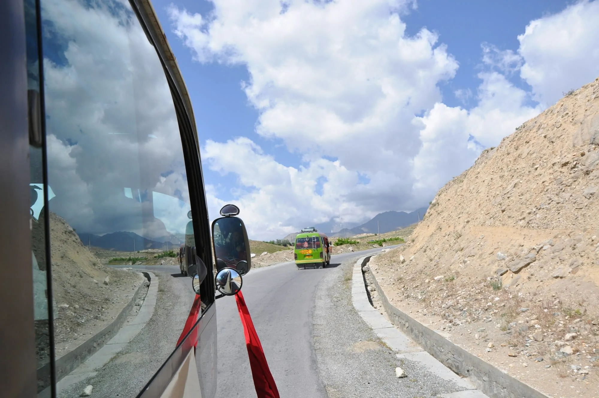 Comment se déplacer à Mazar-e-Charif : transports, taxis et transferts