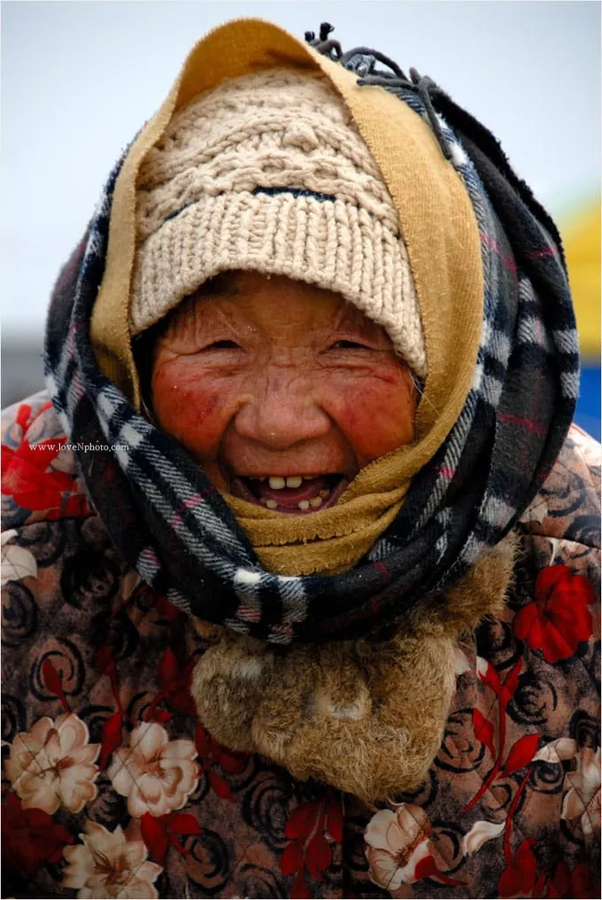 굴
