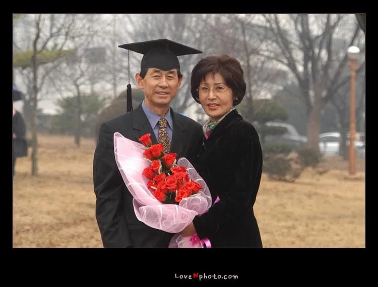 사랑해요. 라고 쓴다.