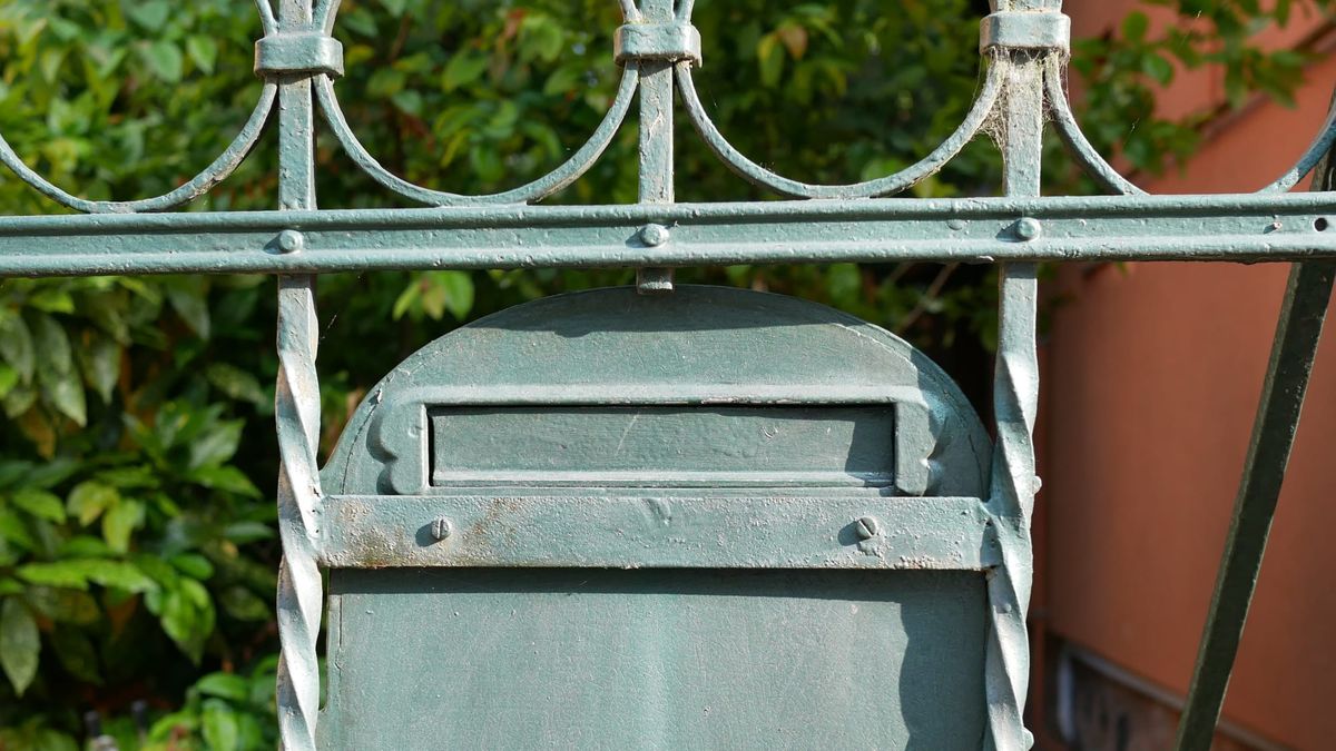 #196 – Pénzügyi szolgáltatások | Civilpolitikai céltáblák | Közönséges bűnözők