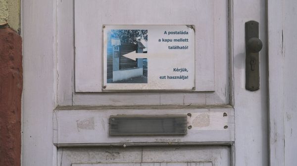 #186 –  Plakátra írás | Voksra buzdítás | Több nyitás