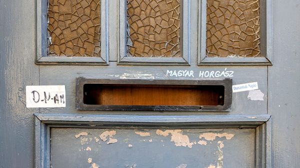 #194 – Párizsis szemlék | Patinás paloták | Leszállt támogatások