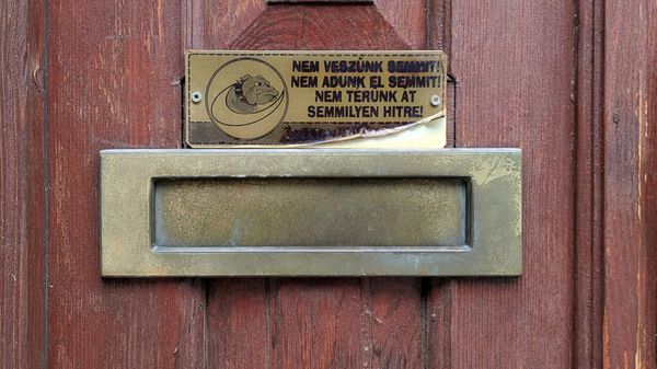 #199 – Bulvárpolitika | Szúnyoghozadék | Földdepó