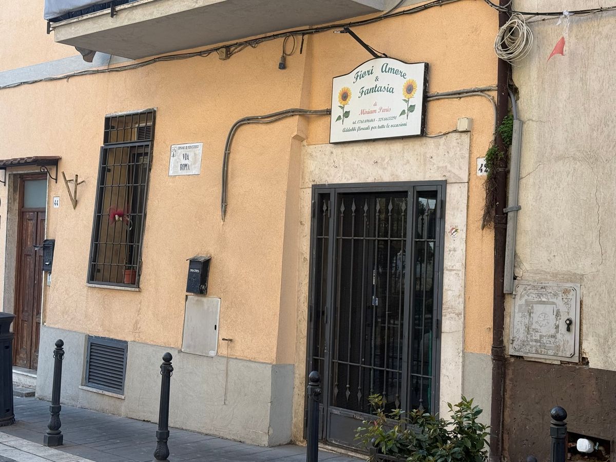 Via Roma, chiude “Fiori Amore & Fantasia”: una scelta personale, ma resta il rammarico