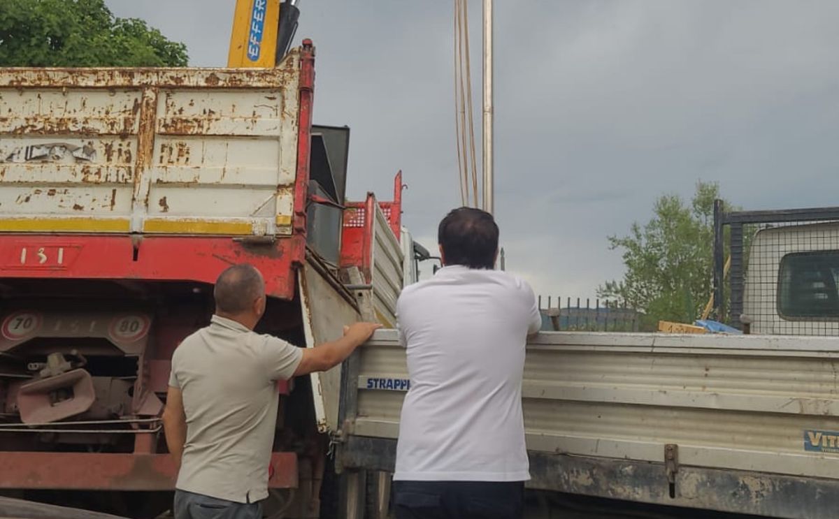 Proseguono i lavori per la sostituzione della pompa idrica, Loreti ed Esposito sul posto