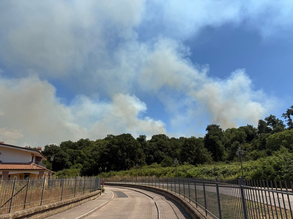 Emergenza incendi: nuovo principio attorno a mezzogiorno, Protezione Civile al lavoro