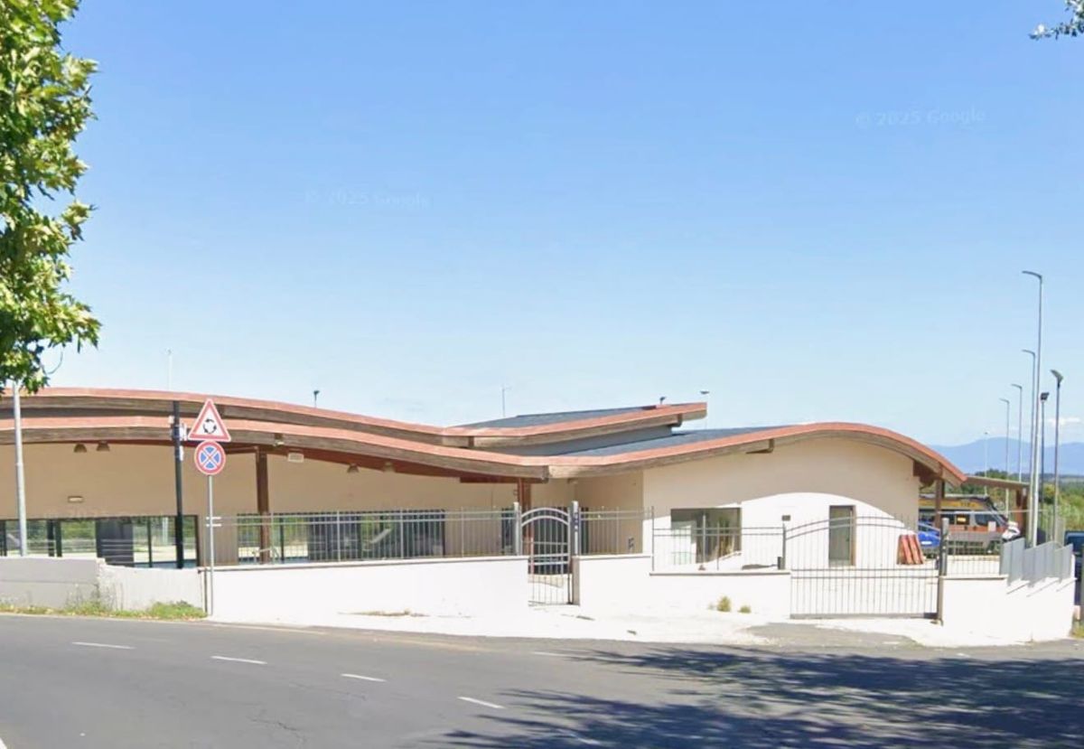 Sala polivalente, tra polemiche social e un vuoto di regole ancora irrisolto