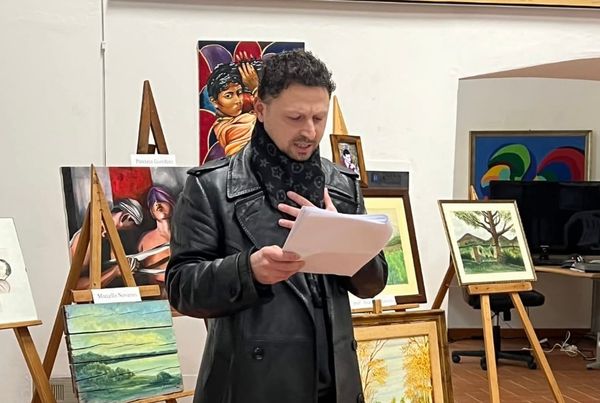 L’intervista a Dani Larsen: lo scrittore che anima la scena culturale locale e non solo