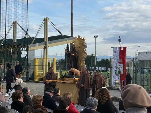 Sant’Antonio Abate, la Confraternita fa centro: tradizione rispettata e accordo ritrovato
