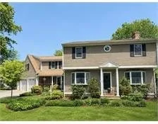 9 Pondview Ave