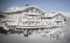 Hôtel le Chabichou : Votre Évasion de Luxe en Montagne