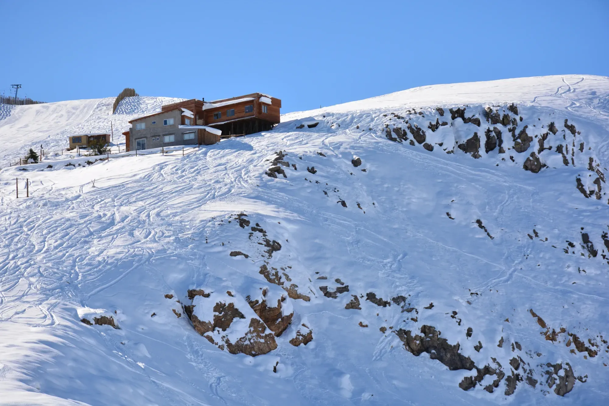 Les Secrets des Monts D'olmes : Votre Destination Ski Incontournable Image de l’article