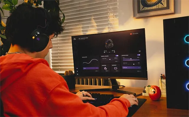 JBL aggiorna QuantumENGINE con AI, profili gaming e controllo remoto