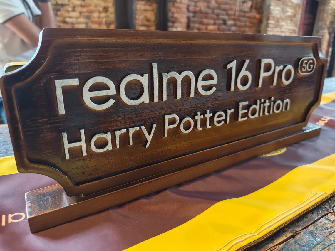 realme 16 Pro 5G Harry Potter Edition: design Hogwarts e fotocamera da 200 MP