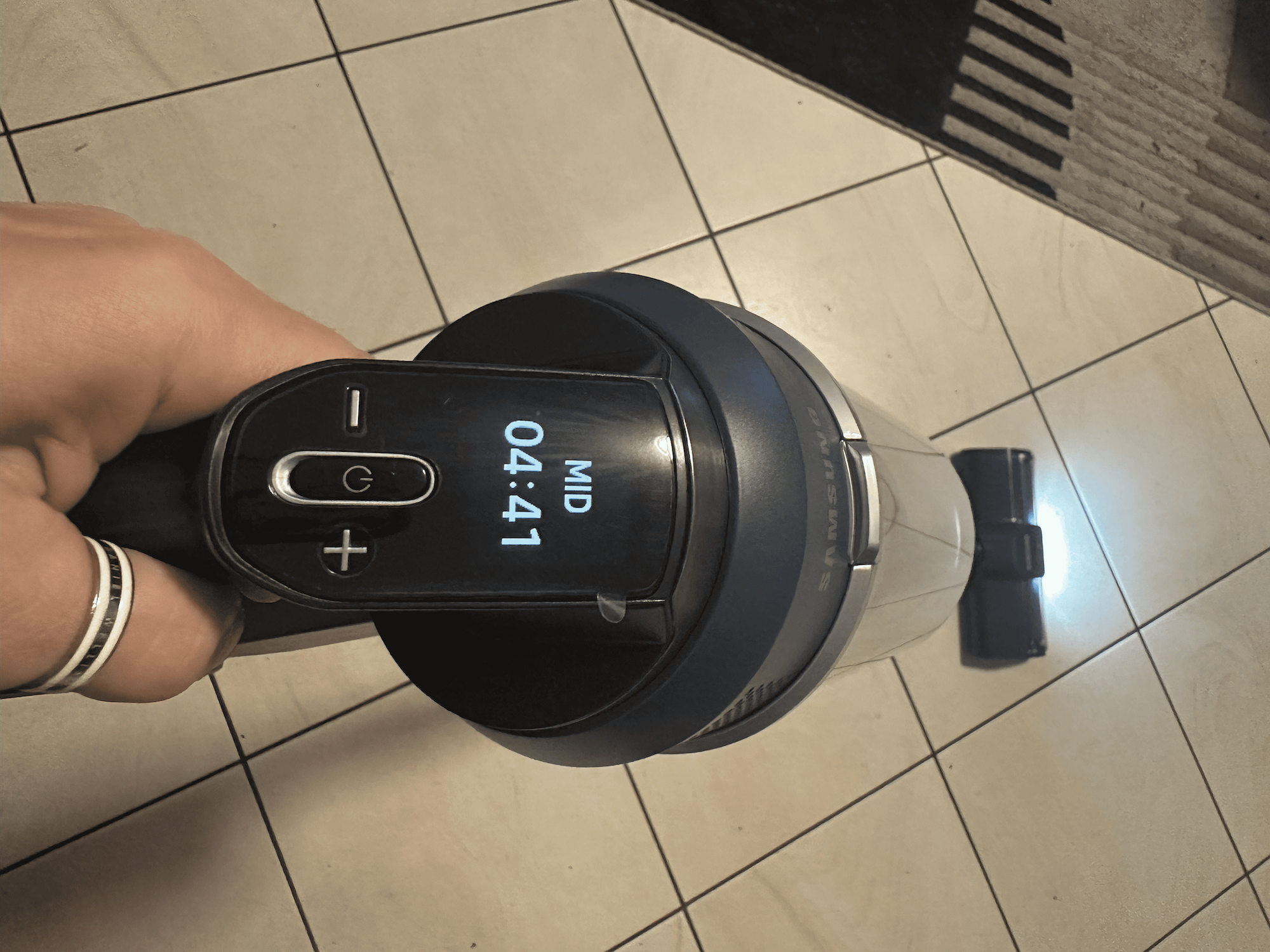 Ho provato la Samsung Jet 85: la scopa elettrica definitiva