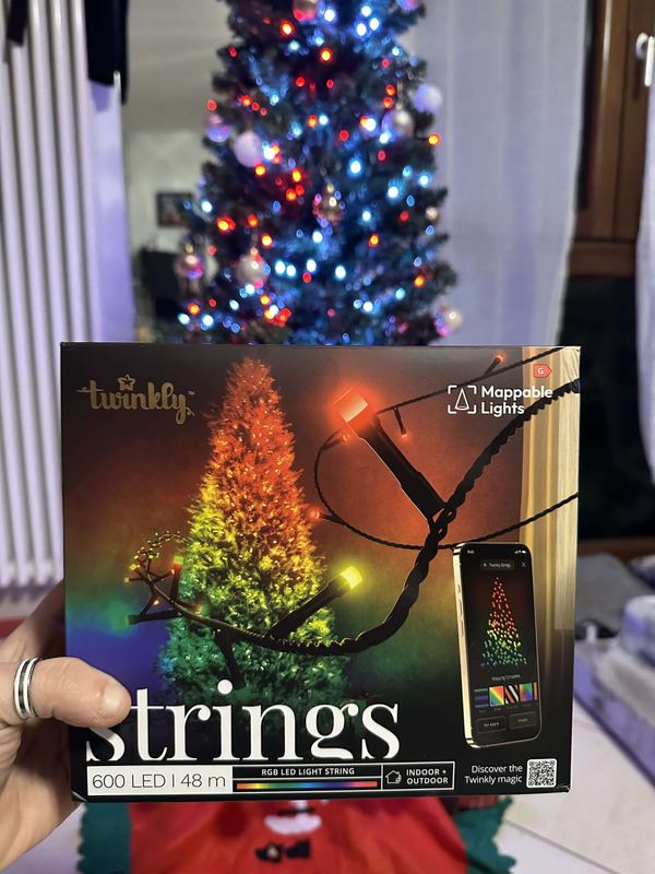 Recensione Twinkly Strings 600 LED: Quando la Tecnologia Accende la Magia del Natale