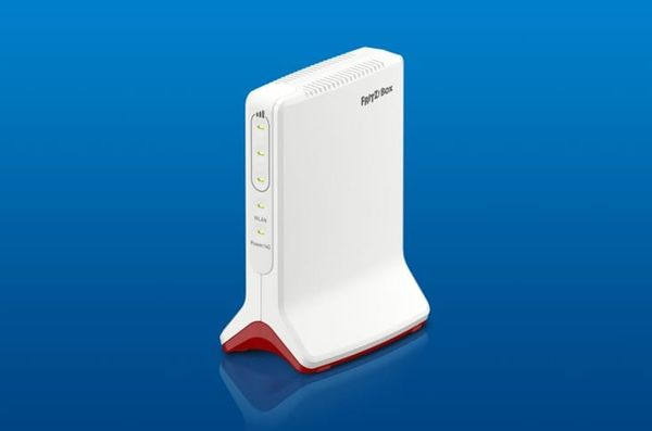 FRITZ!Box 6825 4G: il router LTE compatto per casa e mobilità