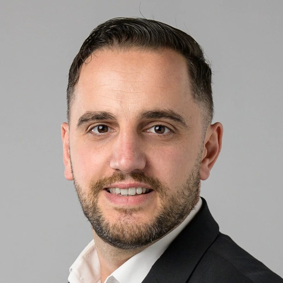 Цветомир Петров