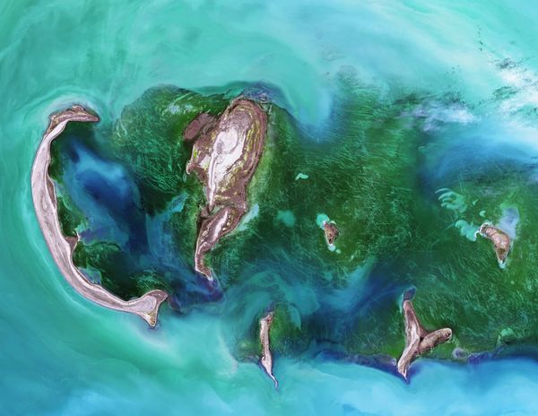 The Archipelago of the Self