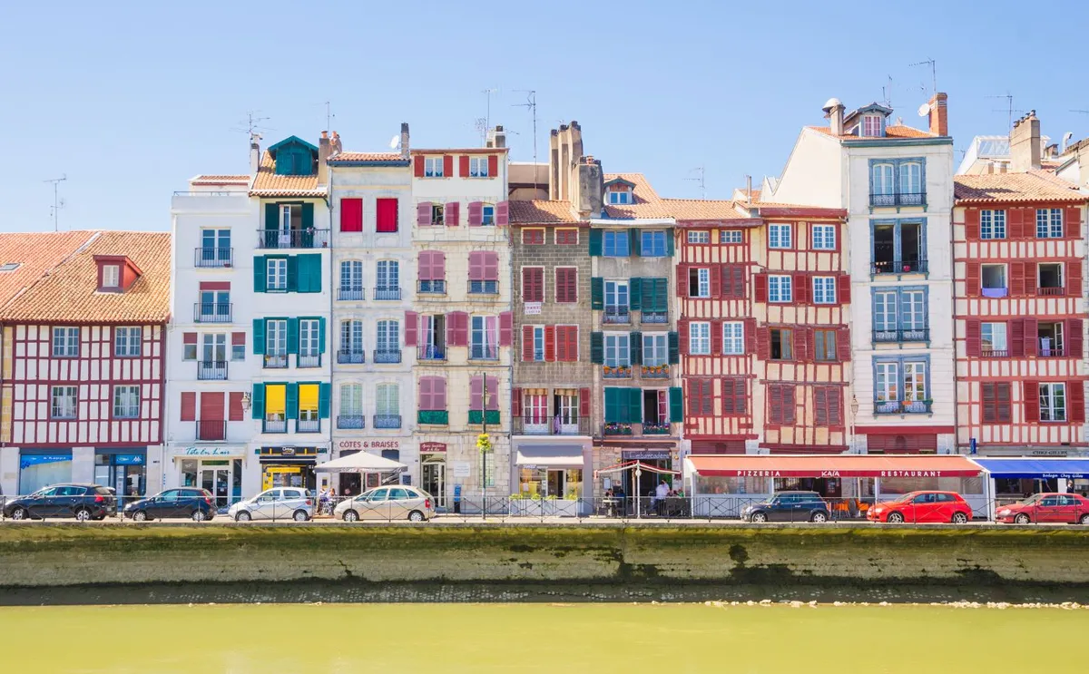 Bayonne